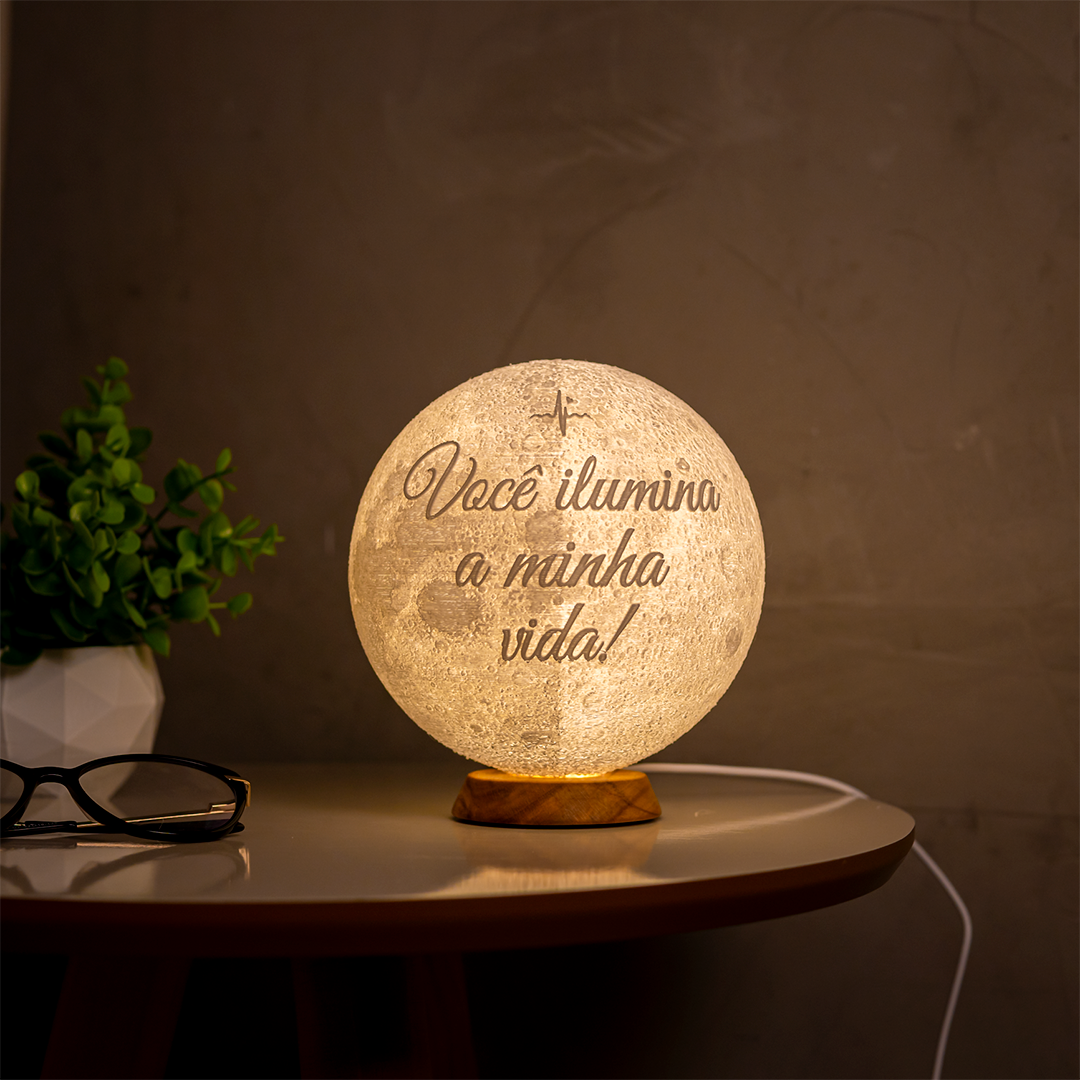 Lua 3D Personalizada Com Foto e Frase - Luminária Presente Romântico Casal Namorados 15cm Branco Quente Decoração