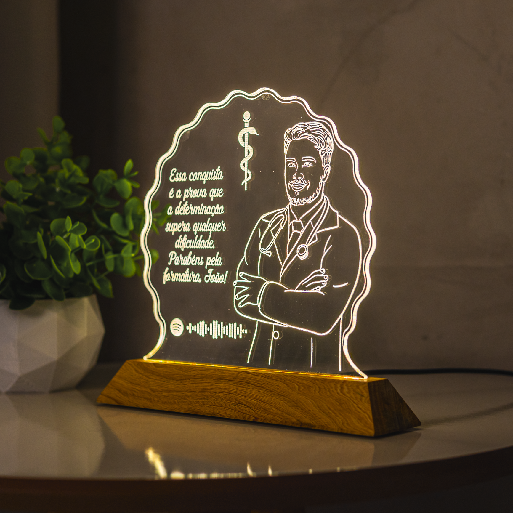 Luminária Formatura - Personalizada com Foto, Logo do Curso, Frase e Música