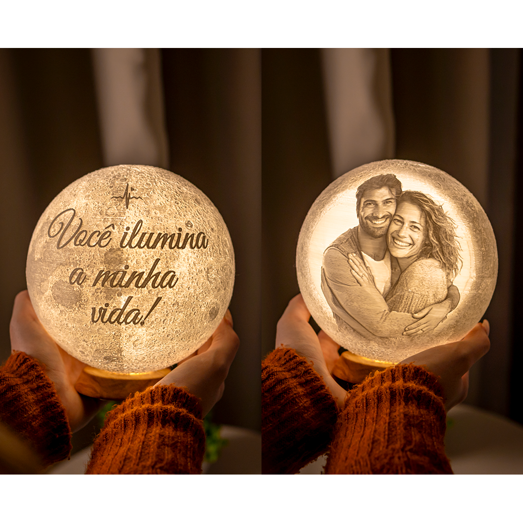 Lua 3D Personalizada Com Foto e Frase - Luminária Presente Romântico Casal Namorados 15cm Branco Quente Decoração